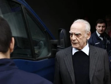 Α.Τσοχατζόπουλος: Του επιβλήθηκε απαγόρευση εξόδου από τη χώρα (βίντεο)